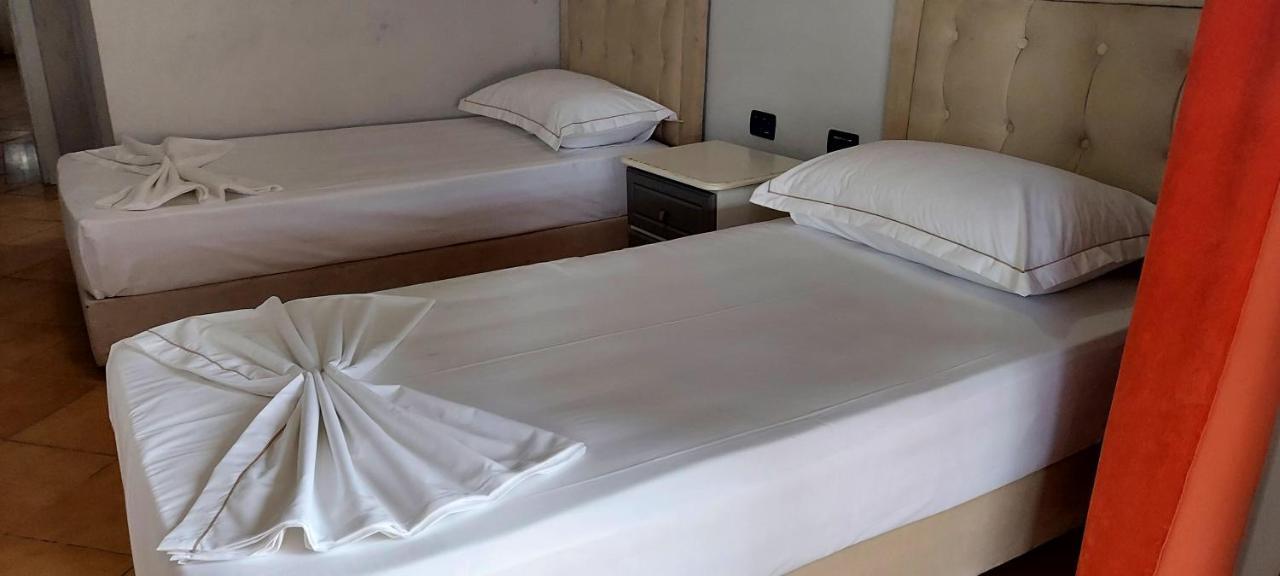 Kanina Hotel&Hostel Saranda Dış mekan fotoğraf