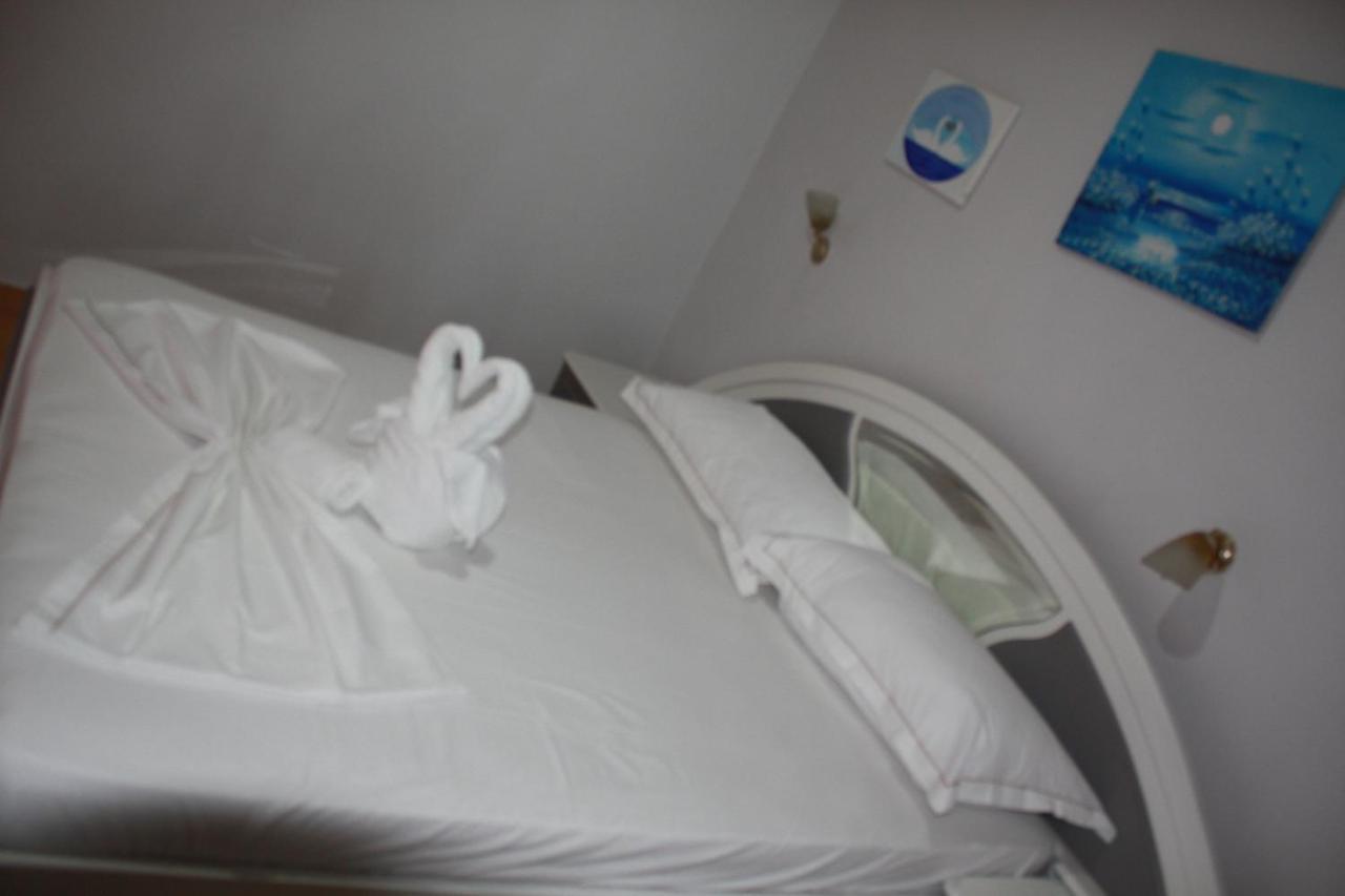 Kanina Hotel&Hostel Saranda Dış mekan fotoğraf