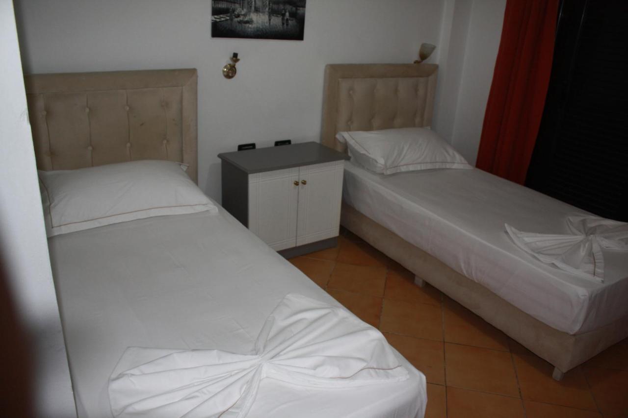 Kanina Hotel&Hostel Saranda Dış mekan fotoğraf