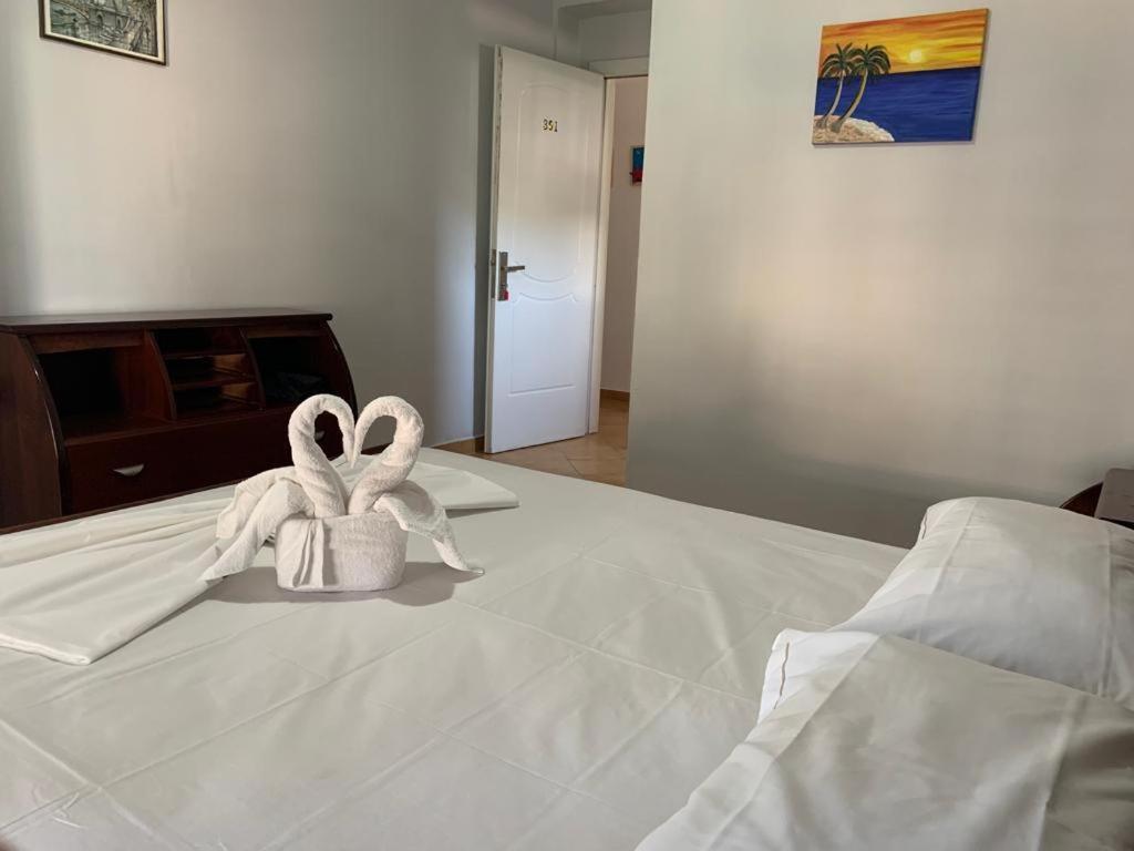 Kanina Hotel&Hostel Saranda Dış mekan fotoğraf