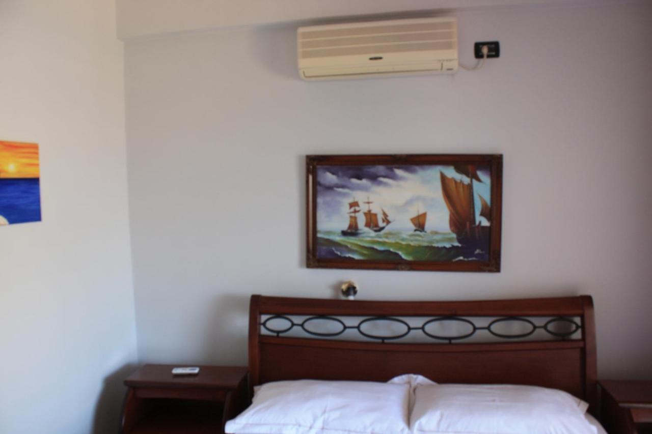 Kanina Hotel&Hostel Saranda Dış mekan fotoğraf