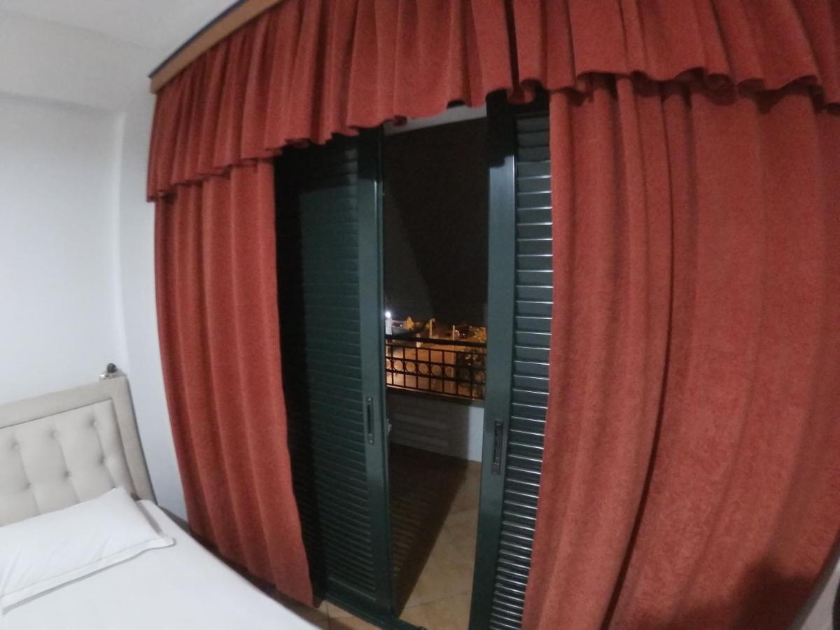 Kanina Hotel&Hostel Saranda Dış mekan fotoğraf