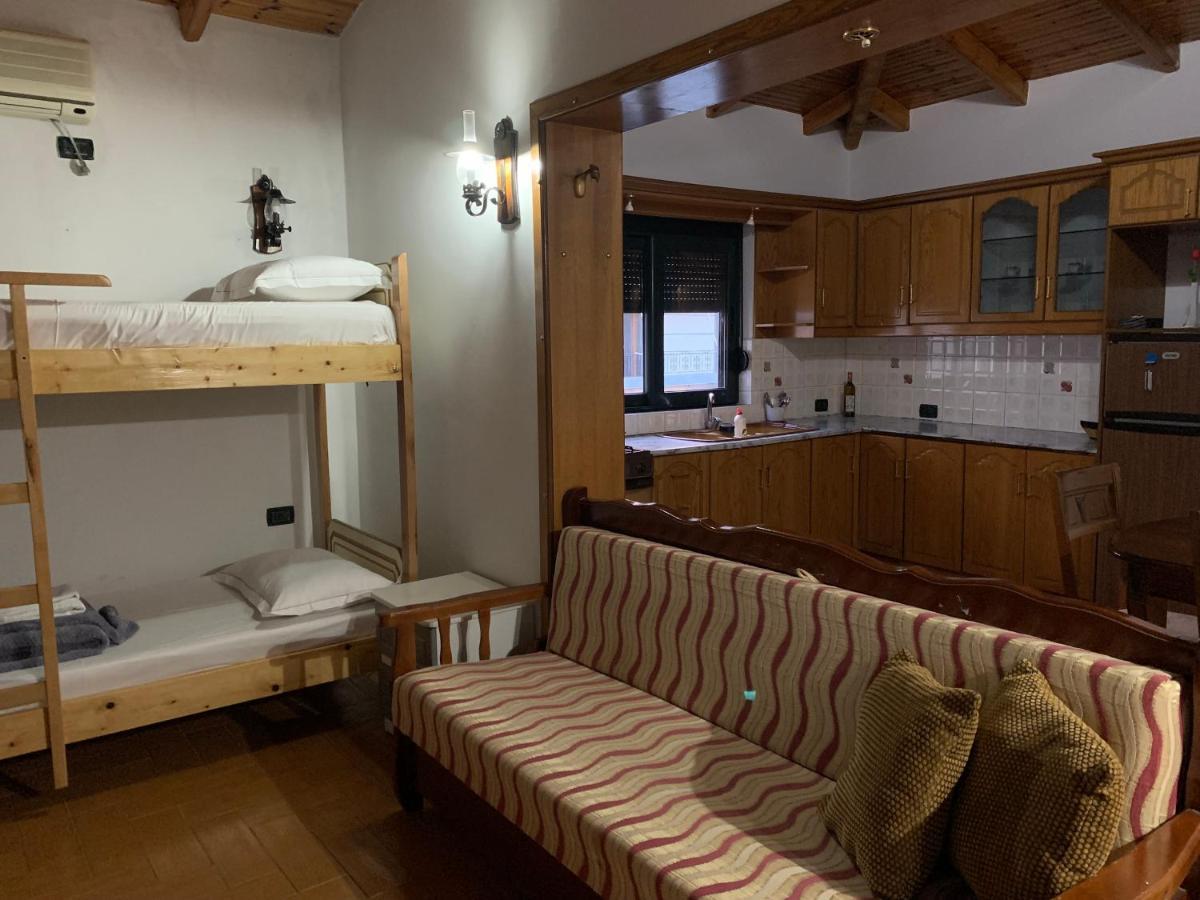Kanina Hotel&Hostel Saranda Dış mekan fotoğraf